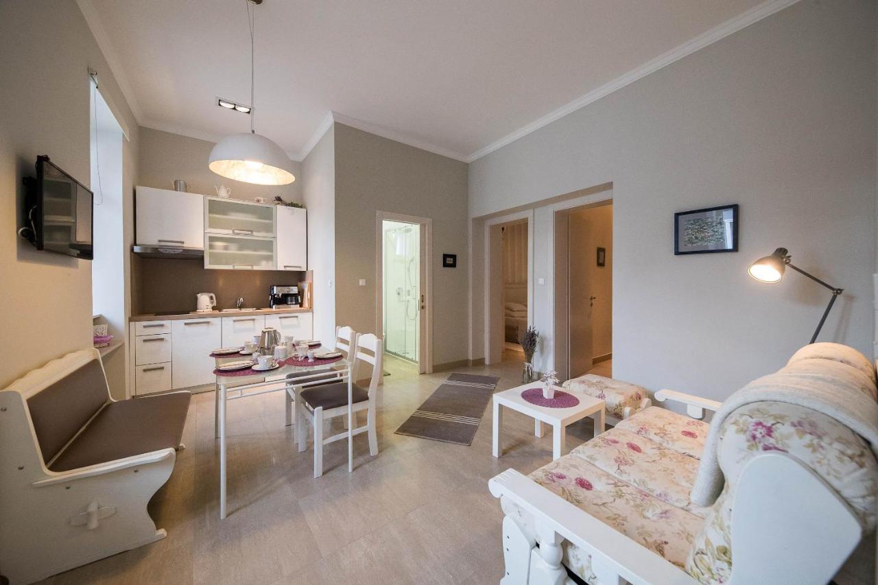 Apartmani Marion Crikvenica Zewnętrze zdjęcie